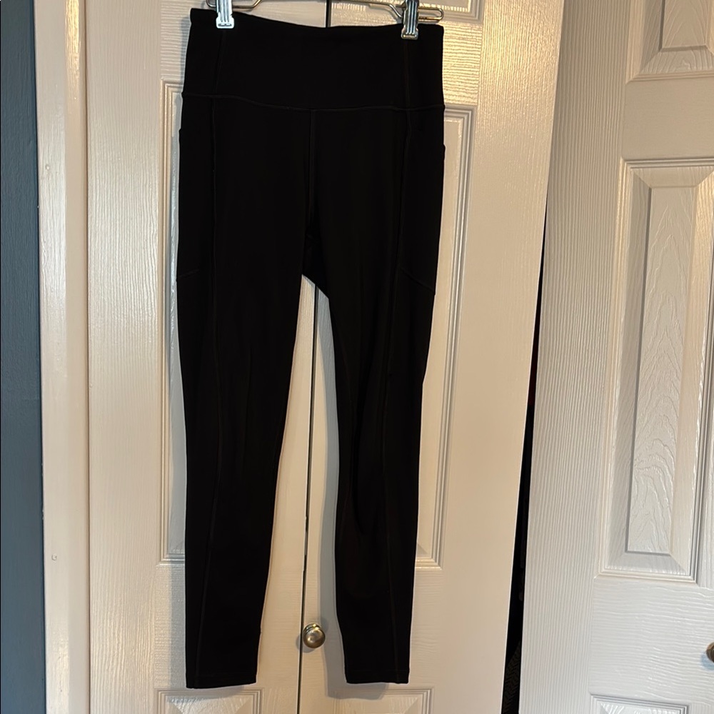 Victoria's Secret leggings in black size 4